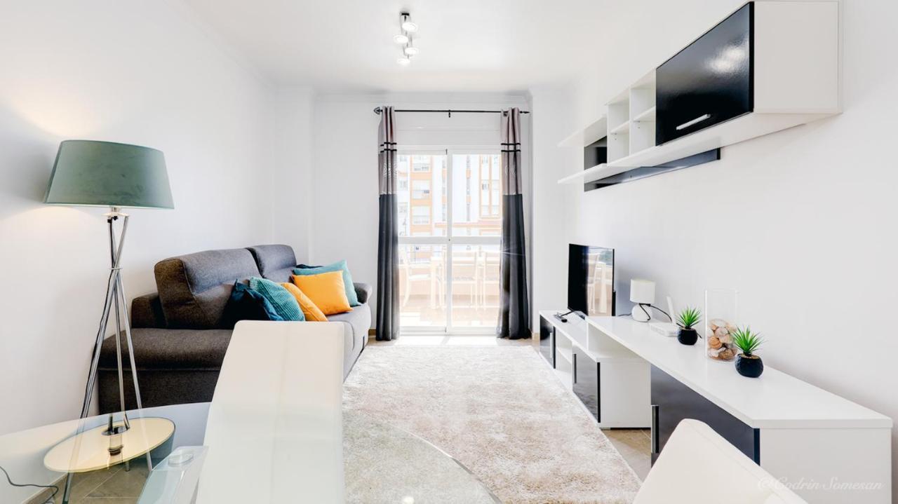 Cozy Apartment Overlooking Estepona'S Marina! 外观 照片